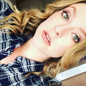 Meet your Posher, Jocelyn